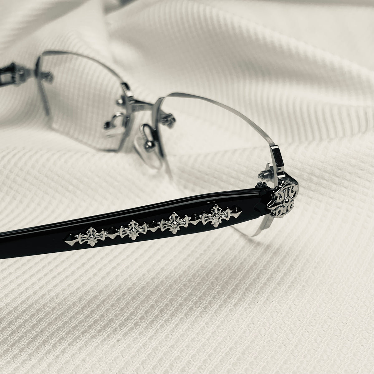 CH RIMLESS SILVERWARE