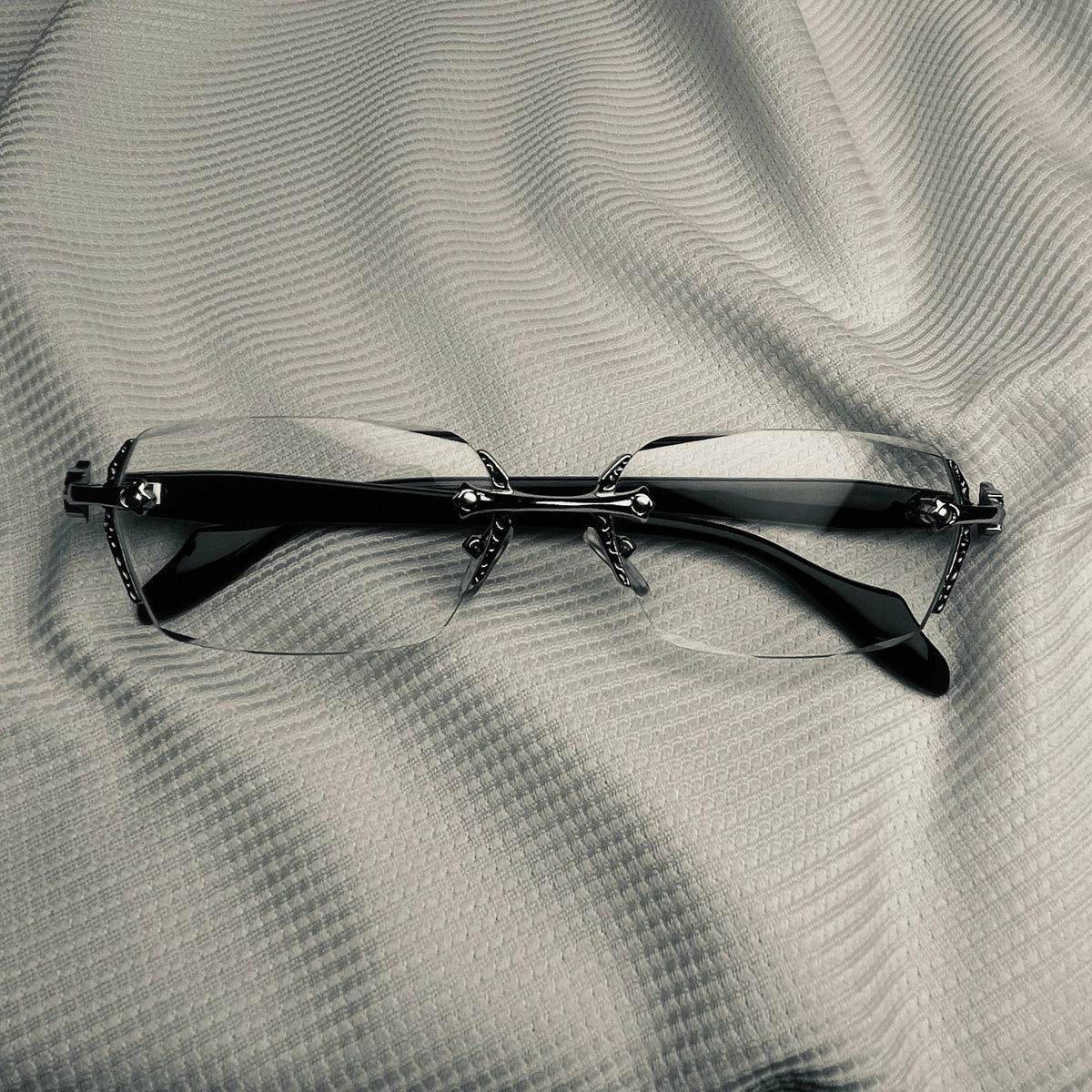 CH RIMLESS SILVERWARE