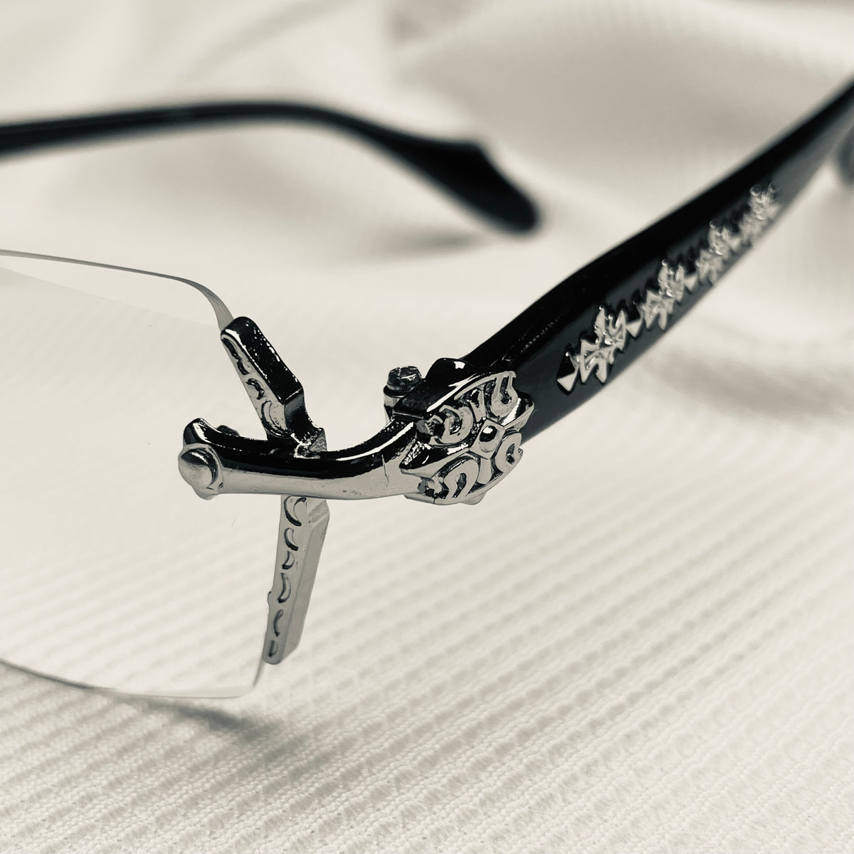 CH RIMLESS SILVERWARE