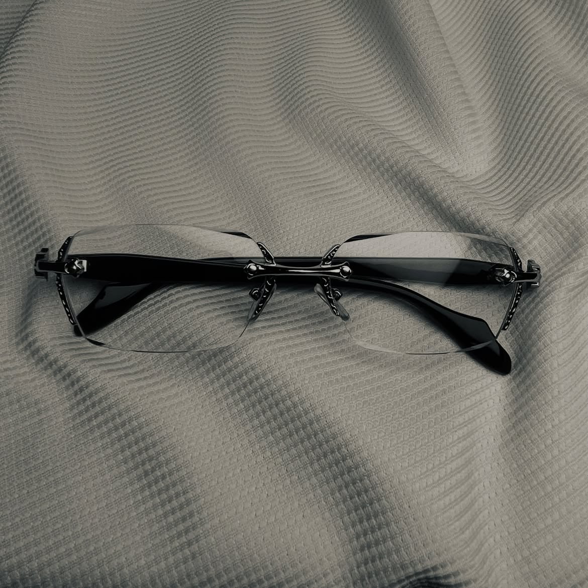 CH RIMLESS